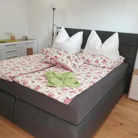 דירה Golf & Trausmuth Monika Inkl Sommercard - Golfplatz 500 M Entfernt, Inkl Waschmaschine, Trockner מיטרסיל