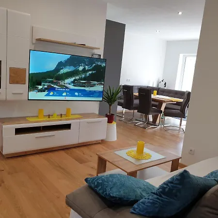 Apartman Golf & Trausmuth Monika Inkl Sommercard - Golfplatz 500 M Entfernt, Inkl Waschmaschine, Trockner