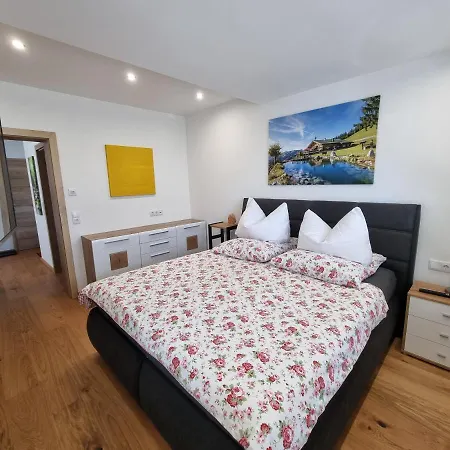 Golf & Trausmuth Monika Inkl Sommercard - Golfplatz 500 M Entfernt, Inkl Waschmaschine, Trockner דירה מיטרסיל