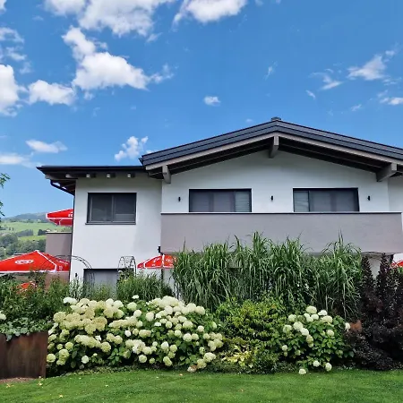 Golf & Mittersill: Slopeside Retreat With Sommercard Apartment