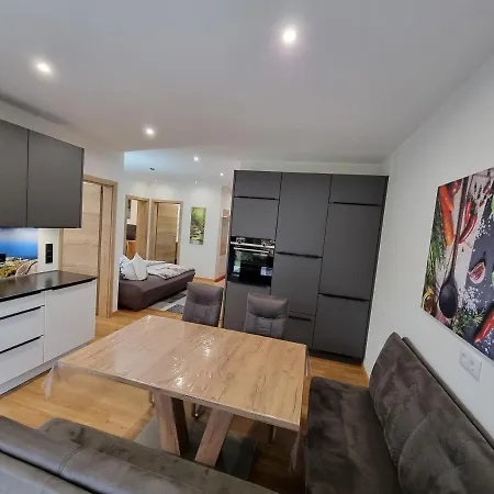 Golf & Trausmuth Monika Inkl Sommercard - Golfplatz 500 M Entfernt, Inkl Waschmaschine, Trockner Apartman