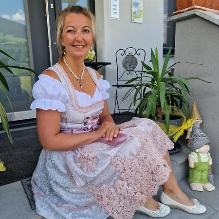 アパート Golf & Trausmuth Monika Inkl Sommercard - Golfplatz 500 M Entfernt, Inkl Waschmaschine, Trockner ミッタージル