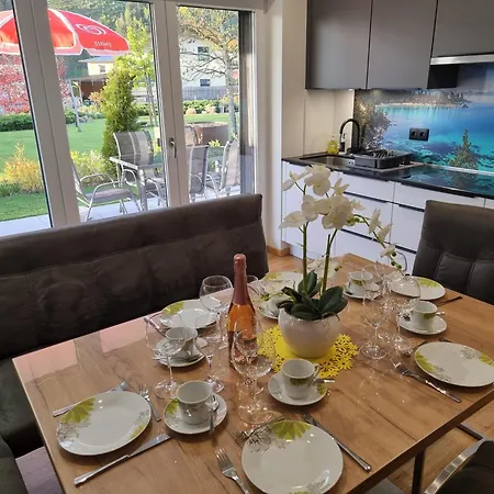 דירה Golf & Trausmuth Monika Inkl Sommercard - Golfplatz 500 M Entfernt, Inkl Waschmaschine, Trockner מיטרסיל